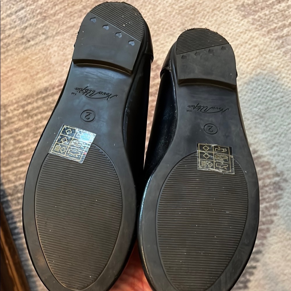 Classic Black Kids Shoes - Picture 3 of 5